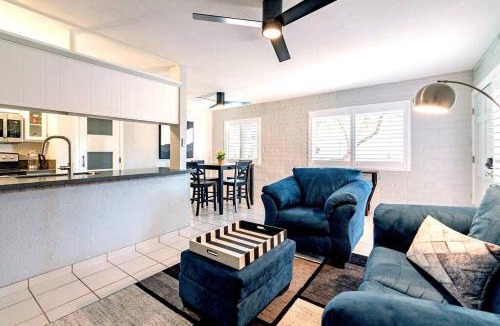 Tucson Apartment | Alegria Corner - Charming dog-friendly, 2BR-1BA with Pool, Mountain Views