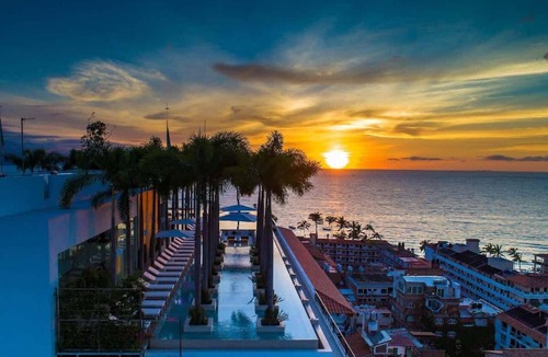 Romantic Zone Condo | AlilaHolidays - PIER 57 - 108 - Open Loft in Romantic Zone PV