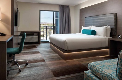Entertainment District Hotel | Aloft by Marriott Scottsdale