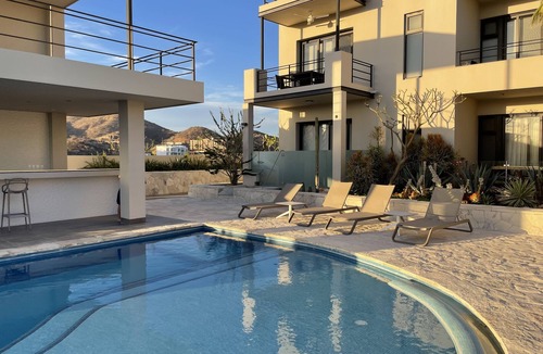 Puerto San Carlos House | Alojamiento Entero: Condominio en México