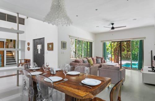 Cancun Villa | Amazing 4BR house with private pool