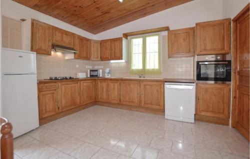 Cervione Apartment | Amazing Apartment In Cervione