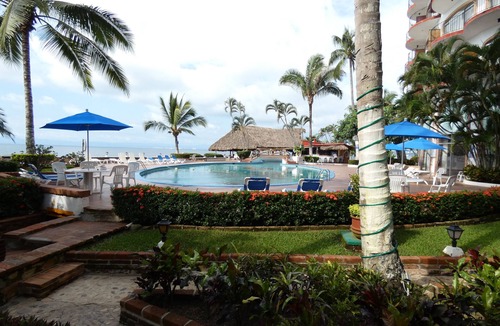 South Shore Hotel Area Condo | Amazing Oceanfront Puerto Vallarta Studio condo from 70 a night.