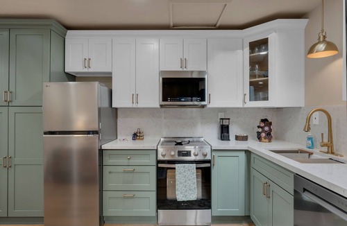 Williams Apartment | Amazing Studio right on Historic Rte 66 in Williams. Walk to the action~!