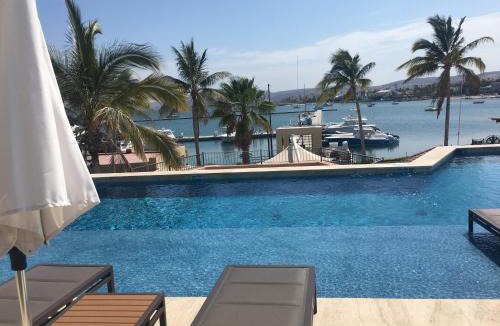 La Paz Apartment | Amazing Vista Coral Condo