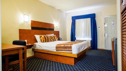 Delicias Hotel | American Inn Hotel & Suites Delicias