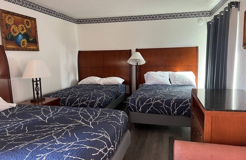 Perris Hotel | American Inn