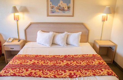 Interchange Square Hotel | American Inn
