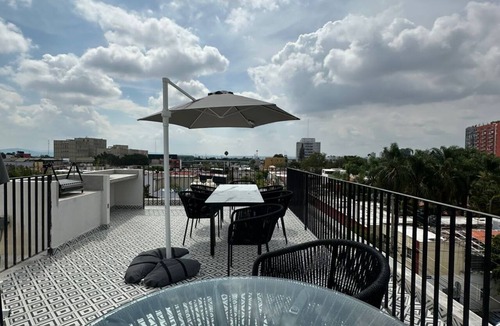 Zapopan Apartment | Amplio Depa 2BR cama Matrimonial y King c/Terraza