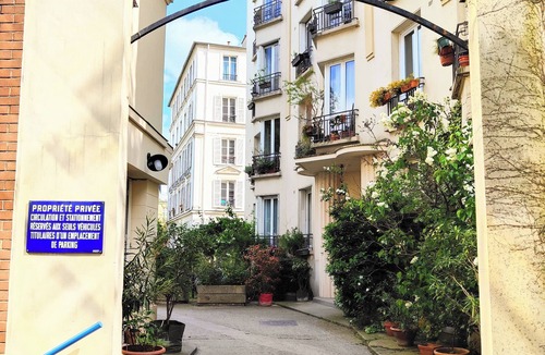 Latin Apartment | An oasis of tranquility in the heart of Paris: central, quiet, completely safe