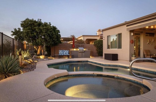 Anthem Country Club House | 🌵 Anthem Country Club Retreat. Heated Saltwater Pool, Spa, Casita & Office.