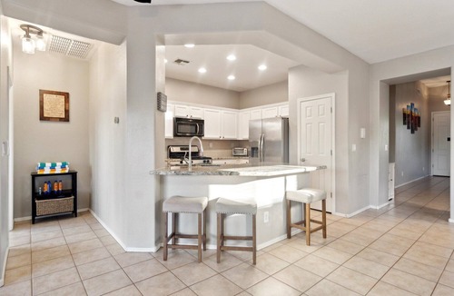 Anthem House | Anthem Oasis - Luxury 5BR w Pool, Park - Perfect for extended stays