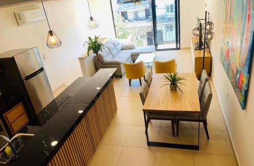 Lazaro Cardenas Apartment | Apartamento Recien Remodelado a 5 min de la Playa