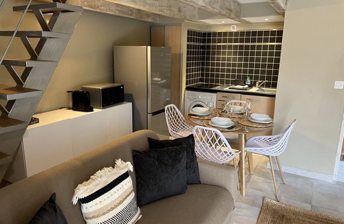 Corte Apartment | Apartment-Superior-Ensuite with Shower-Balcony