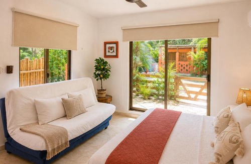 Telchac Puerto Apartment | Apartment with jacuzzi and beach club access