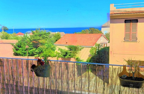 Erbalunga Apartment | Apartment with sea view