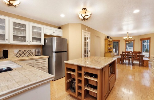 Evergreen Estates Cabin | Apres SKI Haus #2201