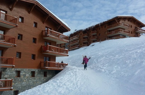 Arc-1800 Apartment | ARC 1800 LE ROSELEND Luminous apartment Skis with feet Swimming pool 3 ch 6P