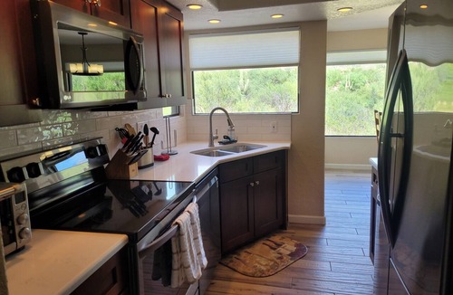 Tucson Condo | Arizona Beauty-Stunning Views and Superior interior Upgrades and 1st floor