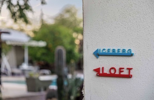 Central Scottsdale Apartment | Artist’s Loft: Workshop, Sculpture Gardens & Pool