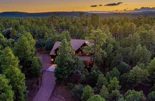 Sierra Pines Cabin | As featured on HGTV's Log Cabin Living!