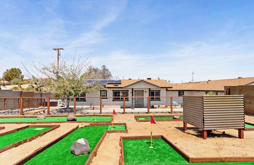 Yucca Valley House | Autism & Sensory Inclusive Home, Cowboy Pool, Mini Golf, Fire Pit