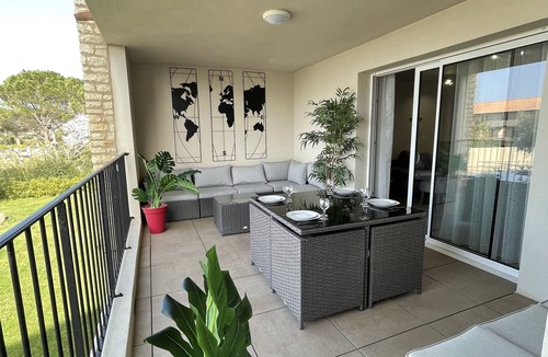 Saint-Florent Apartment | AZUR Apartment Facing the Sea