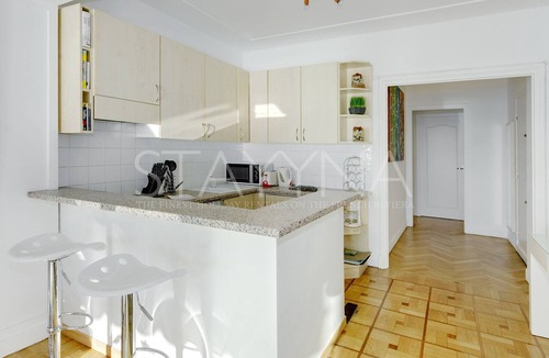 Les Baumettes Apartment | Azur View - Overlooking the Promenade!