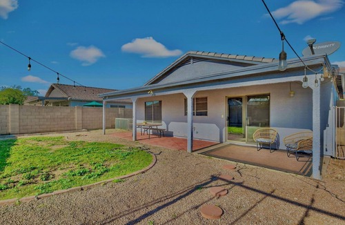 Glendale House | Backyard Oasis w/HotTub+Firepit 9 mins to Stadiums