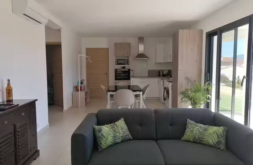 Alata Villa | bas de Villa Contemporaine