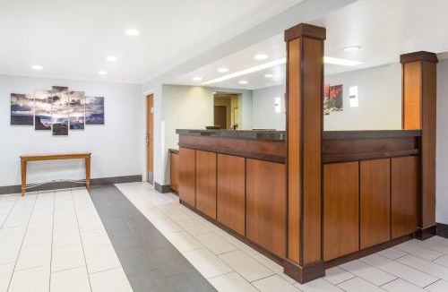 Woodlands Village Hotel | Baymont by Wyndham Flagstaff