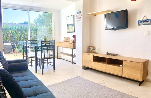 Bravone Apartment | Beach access main floor T3 apartment with amazing patio and plenty of space!