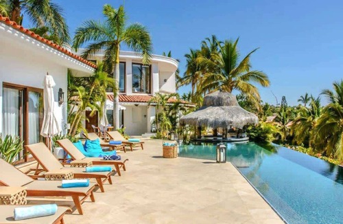 Palmilla Villa | Beachfront Palmilla Villa with Private Beach Walk