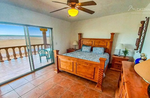 Cholla Bay Villa | Beachfront Villa Sleeps 14 in Cholla Bay