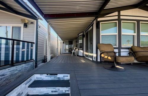 Lake Havasu City House | Beachy Island Resort!