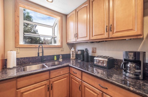 Sugarloaf House | Bear Den|Jacuzzi, Steps away from trails, Dogs OK!