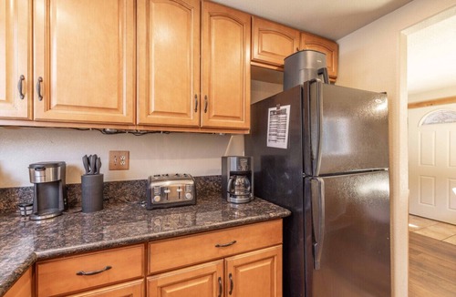Sugarloaf House | Bear Den|Jacuzzi, Steps away from trails, Dogs OK!