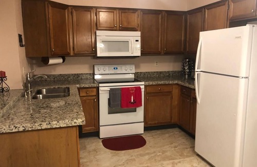 Villa De Paz House | Beautiful 2 bdrm townhouse w/pool in Glendale AZ