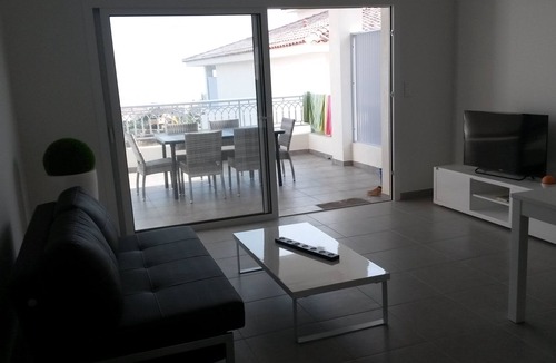 L'Ile-Rousse Apartment | BEAUTIFUL APARTMENT IN RESIDENCE STANDING UP BEAUTIFUL SEA AND MOUNTAIN