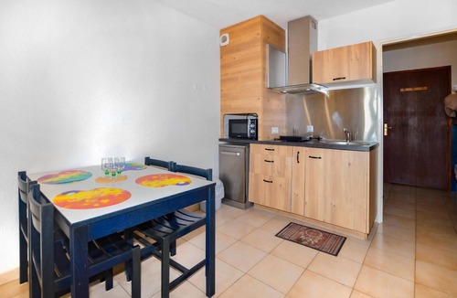 Prunete Apartment | Beautiful apartment in Prunete with swimming pool