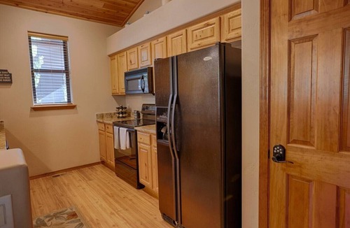 Torreon Cabin | Beautiful Cabin in Torreon`s Cardinal Landing