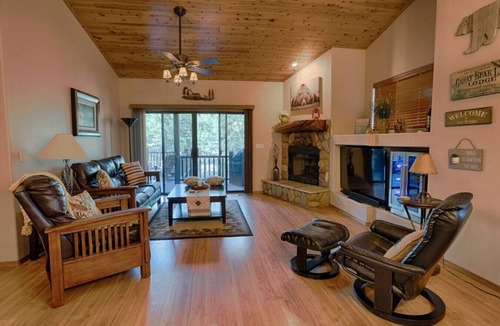 Torreon Cabin | Beautiful Cabin in Torreon`s Cardinal Landing