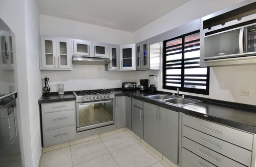 Cerritos Apartment | Beautiful family pool, near the beach by Gpsrentas
