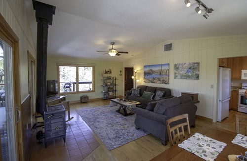 Mountain Club Cabin | Beautiful Home in the Pines: 3bed, 2bath just 10 min to Prescott Town Center