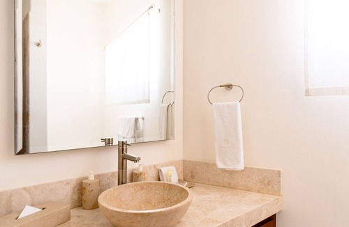 San Pedro Mixtepec Condo | Beautiful top floor Two Bedroom Oceanview