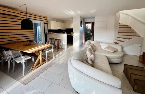 Monticello Villa | Beautiful villa 10 min walk from Ile Rousse