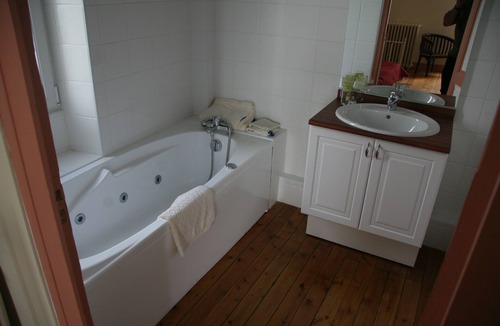 Plassac Bed & Breakfast | Bed and Breakfast Château Bellevue-Gazin