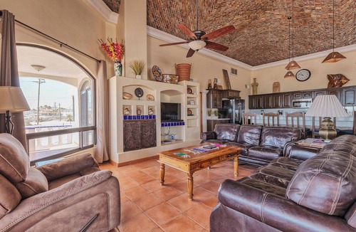 Las Conchas House | Bella Vida – Beachview, Sleeps 12, Rocky Point