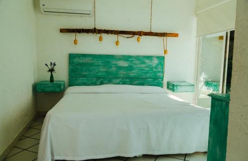 Tequesquitengo Hotel | Bendito Teques