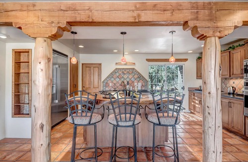 West Sedona House | Best Iconic-Living Room Red Rock Views, Hot Tub, Borders The Forest